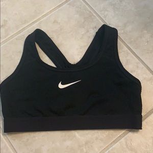 CHILD BLACK NIKE SPORTS BRA